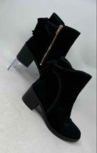 Load image into Gallery viewer, UGG Womens Black Round Toe Zipper Block Ankle Boots Size 9.5

