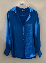 Load image into Gallery viewer, Zara Womens Blue Long Sleeve Regular Fit Collared Button-Up Shirt Size M
