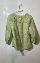 Load image into Gallery viewer, Chico's Womens Green Lurex Striped 3/4 Sleeve Split Neck Blouse Top Size 2 12
