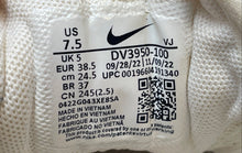 Load image into Gallery viewer, Nike Womens Free Metcon 5 DV3950-100 White Lace-Up Running Shoes Size 7.5
