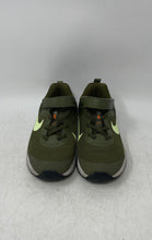 Load image into Gallery viewer, Nike Unisex Kids Revolution 6 DD1095-300 Green Low Top Sneakers Shoes Size 13.5C

