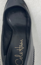 Load image into Gallery viewer, Cole Haan Womens Black Round Toe Slip-On Stiletto Pump Heels Size 6B
