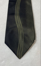 Load image into Gallery viewer, Lombardia Mens Green Printed Silk Keeper Loop Adjustable Pointed Tie
