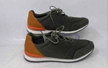 Load image into Gallery viewer, Perry Ellis Mens Contrast Green Orange Lace-Up Low Top Running Shoes Size 7.5
