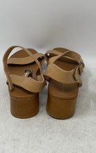 Load image into Gallery viewer, American Eagle Outfitters Womens Brown Open Toe Platform Sandals Size 7
