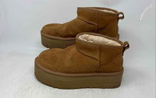 Load image into Gallery viewer, UGG Womens Brown Suede Round Toe Platform Heel Pull-On Snow Boots Size 9
