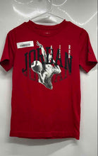 Load image into Gallery viewer, Jordan Boys Red Short Sleeve Crew Neck Pullover Graphic T-Shirt Size Medium
