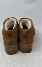 Load image into Gallery viewer, UGG Womens Brown Suede Round Toe Platform Heel Pull-On Snow Boots Size 9

