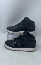 Load image into Gallery viewer, Nike Kids Air Jordan 1 Mid SE DV1337-004 Black Lace-Up Sneaker Shoes Size 7Y
