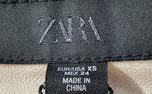 Load image into Gallery viewer, Zara Womens Champagne Satin Spaghetti Strap Sweetheart Neck Blouse Top XS W/Tags
