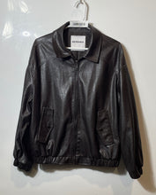 Load image into Gallery viewer, Bershka Womens Black Long Sleeve Pockets Collared Full-Zip Bomber Jacket Size M
