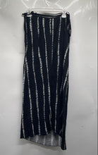 Load image into Gallery viewer, Divided By H&amp;M Womens Black White Tie Dye Sleeveless Crinkled Maxi Dress Size XS
