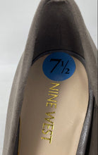 Load image into Gallery viewer, Nine West Womens Gray Suede Pointed Toe Slip-On Block Pump Heels Size 7.5

