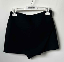 Load image into Gallery viewer, Zara Womens Black Flat Front Side Zip Stretch Mom Shorts Size Small

