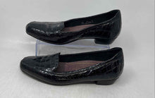 Load image into Gallery viewer, Clarks Everyday Womens Keesha Luca Black Leather Slip-On Loafer Shoes Size 9M
