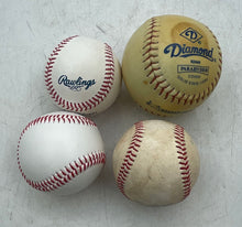Load image into Gallery viewer, Unisex Brown Professional Baseball Glove With Mixed 4 Pcs Balls
