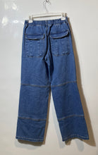 Load image into Gallery viewer, Forever 21 Womens Blue Denim Flat Front Utility Pockets Cargo Jeans Pants Size S
