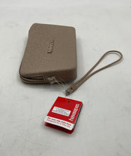 Load image into Gallery viewer, Havaianas Womens 4147273 Beige Gold Glitter Plastic Mini Wristlet Wallet W/ Tags
