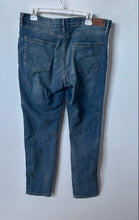 Load image into Gallery viewer, Karl Lagerfeld Womens Blue Medium Wash Pockets Denim Straight Leg Jeans Size 14
