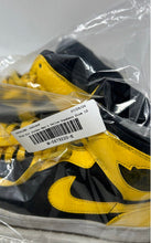 Load image into Gallery viewer, Nike Mens Air Jordan 1 Retro Black Yellow Lace-Up Sneaker Shoes Size 10
