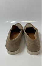 Load image into Gallery viewer, J. Crew Mens Beige Leather Slip-On Round Toe Penny Loafer Shoes Size 10.5
