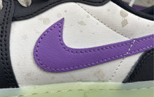 Load image into Gallery viewer, Authentic Nike Boys Air Jordan 1 Low OG Black White Sneakers Shoes Size 6.5Y
