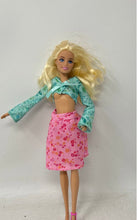 Load image into Gallery viewer, Blonde Hair Blue Eyes Plastic Decorative Barbie Fashion Doll With Pink Outfit
