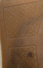 Load image into Gallery viewer, Authentic Tory Burch Womens Weston Beige Espadrille Flats Size 8M Worn Stained
