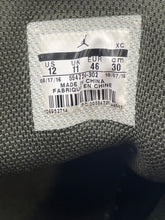 Load image into Gallery viewer, Authentic Nike Mens Air Jordan 1 Mid 554724-302 Green Sneaker Shoes Size 12
