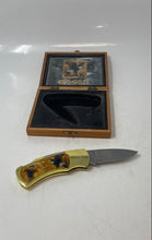 Load image into Gallery viewer, Wildlife Collection Lockback Pocket Knife Picture On Handle Eagle
