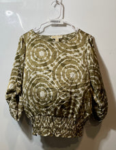 Load image into Gallery viewer, Michael Kors Womens Green White Tie Dye Long Sleeve Cropped Blouse Top Size S
