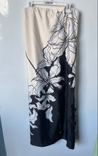 Load image into Gallery viewer, Nicole Miller Womens Beige And Black Floral Print Strapless A-Line Dress Size M
