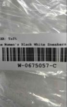 Load image into Gallery viewer, Nike Womens Zoom Winflo 8 Black White Low Top Lace-Up Sneaker Shoes Size 7
