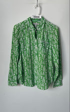 Load image into Gallery viewer, Old Navy Womens Green White Long Sleeve Collared Button Front Blouse Top Size XS
