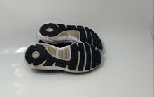 Load image into Gallery viewer, Under Armour Womens Charged Assert 9 3024591 Black And White Sneakers Shoes Sz 6
