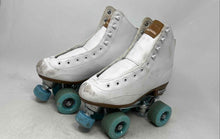 Load image into Gallery viewer, Roller Derby Womens White 4-Wheel Ankle Length Roller Skates Size 7 No Laces
