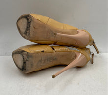Load image into Gallery viewer, Authentic Giuseppe Zanotti Womens Beige High Stiletto Platform Heels 36 Stained
