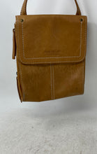 Load image into Gallery viewer, American Leather Co. Womens Brown Kansas Inner Pockets Flap Crossbody Bag
