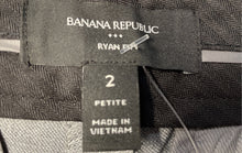 Load image into Gallery viewer, Banana Republic Womens Gray Ryan Fit Flat Front Pockets Dress Pants Sz 2 Petite
