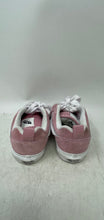 Load image into Gallery viewer, Vans Girls Knu Skool 721356 Pink Round Toe Lace-Up Low Top Tennis Shoes Size 2
