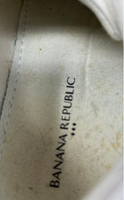 Load image into Gallery viewer, Banana Republic Mens White Leather Low Top Lace-Up Sneaker Shoes Size 9.5
