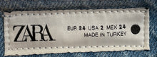 Load image into Gallery viewer, Zara Womens Light Blue Metallic Threads Pockets Straight Leg Jeans Size 2
