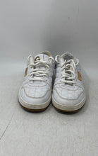 Load image into Gallery viewer, G By Guess Womens White Round Toe Lace-Up Low Top Sneakers Shoes Size 6M
