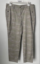 Load image into Gallery viewer, J.Jill Womens Green Camouflage Print Pockets Straight Leg Chino Pants Size 12
