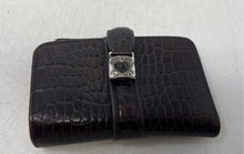 Load image into Gallery viewer, Brighton Womens Brown Croc Embossed Leather Card Holder Bi-Fold Wallet
