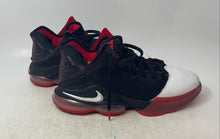 Load image into Gallery viewer, Nike Mens LeBron 19 Low DH1270-001 Multicolor Lace-Up Sneakers Shoes Size 10
