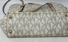 Load image into Gallery viewer, Michael Kors Womens Jet Set White Beige Signature Print Leather Zip Top Tote Bag
