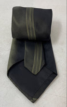 Load image into Gallery viewer, Lombardia Mens Green Printed Silk Keeper Loop Adjustable Pointed Tie
