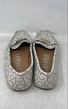 Load image into Gallery viewer, Calvin Klein Womens Leta Beige Monogram Round Toe Slip-On Loafer Shoes Size 8
