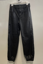 Load image into Gallery viewer, Express Womens Black Pockets Flat Front Tapered Leg Trouser Pants Size 4
